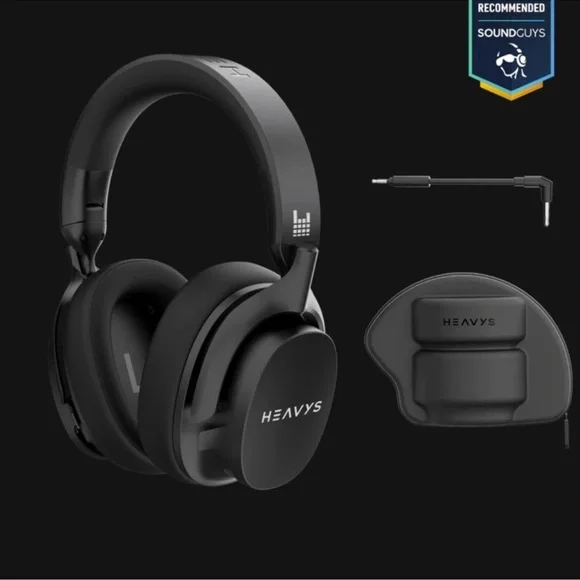 Heavys Black Over-Ear Headphones - Picture 2 of 9